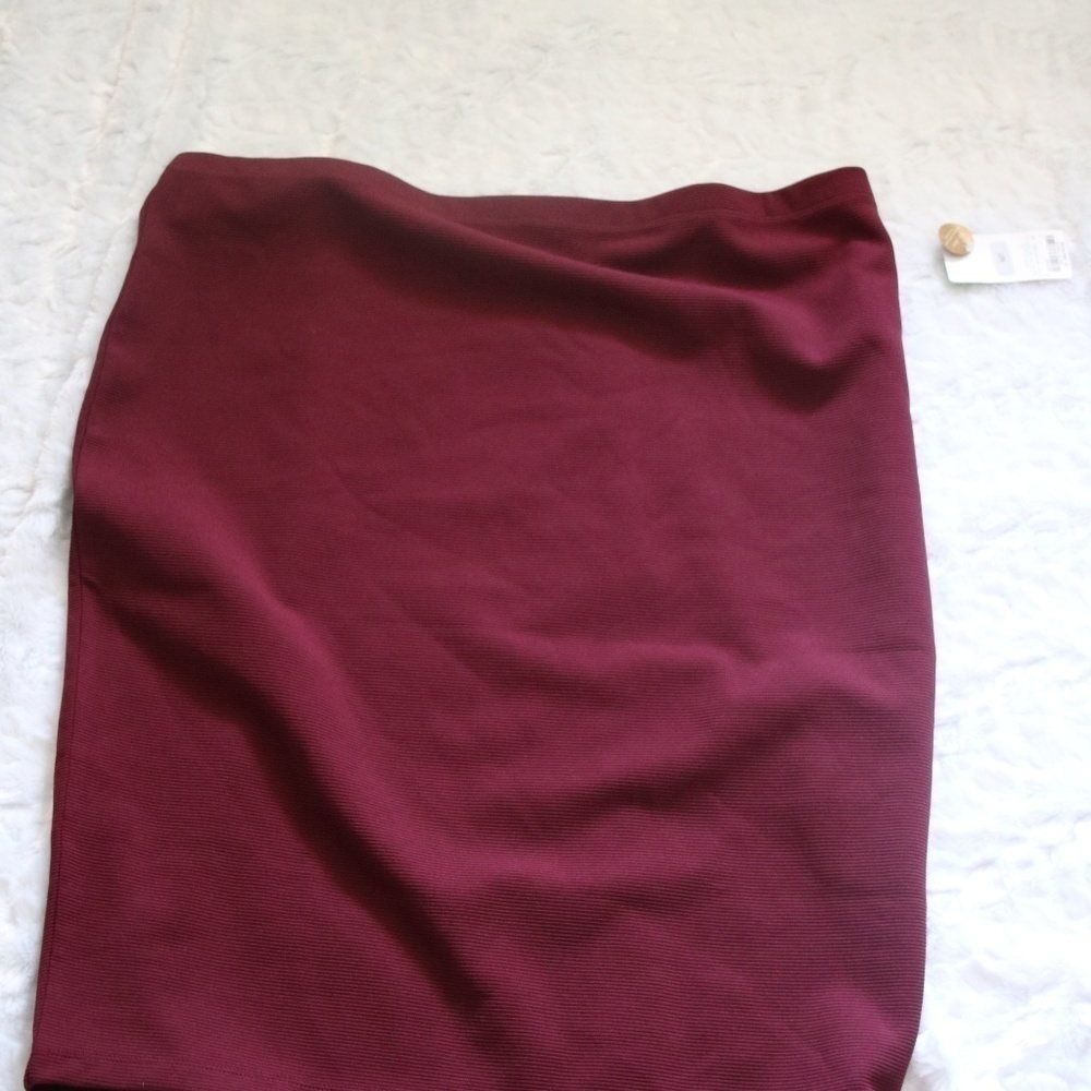 New Maroon Knit Skirt - Size 1X